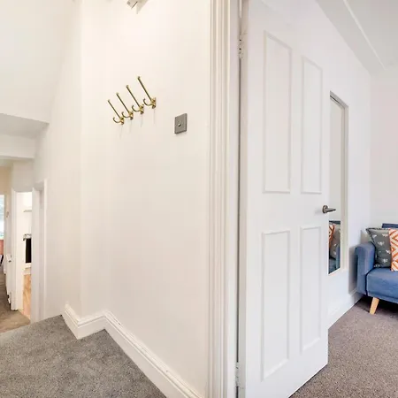Beautiful Garden Flat Near Chelsea Appartement Londen Buitenkant foto