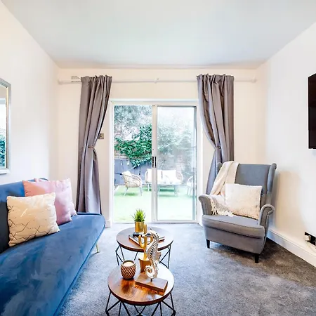 Beautiful Garden Flat Near Chelsea Appartement Londen Buitenkant foto